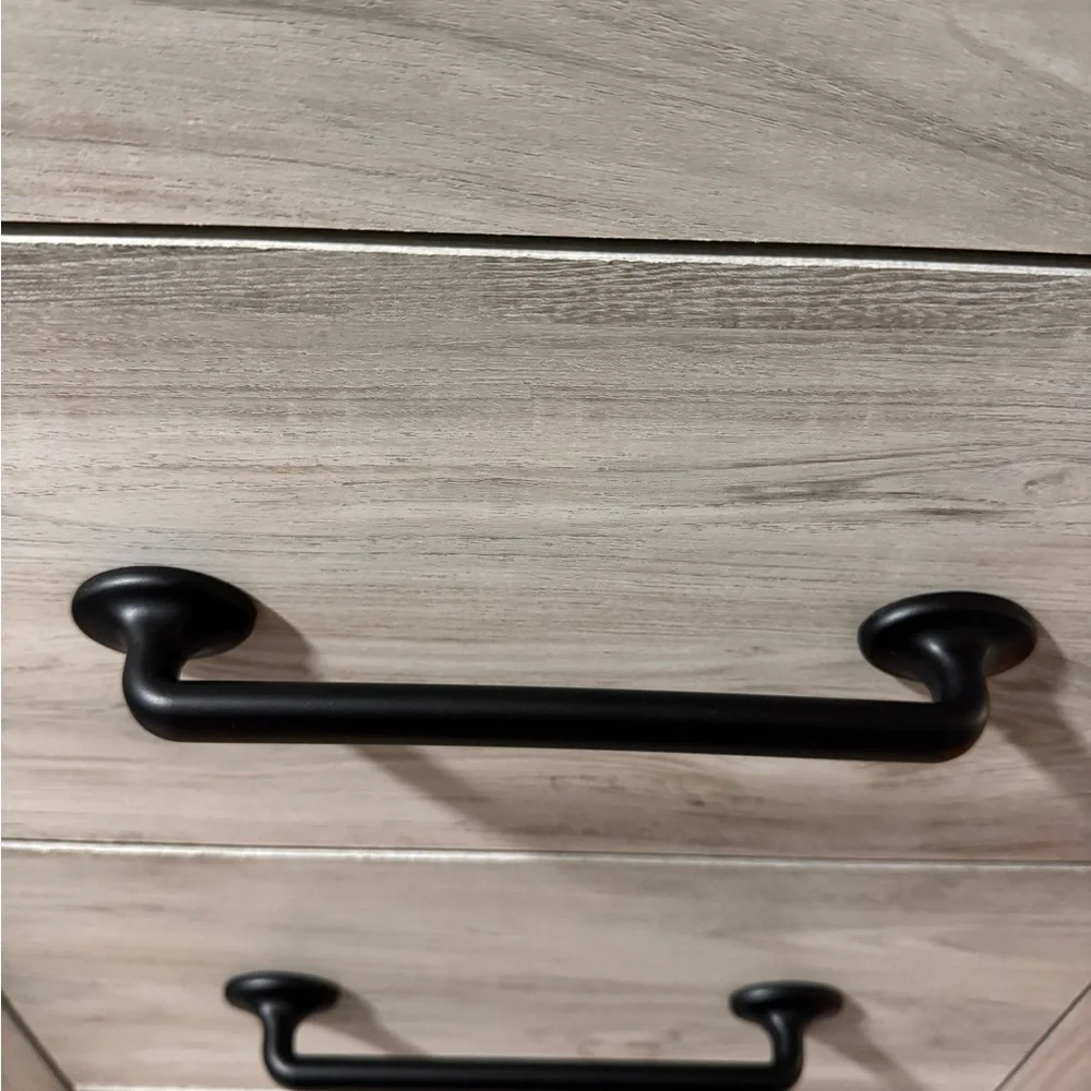 🆕 Bundle of 7 modern black quality plastic cabinet or dresser door pulls